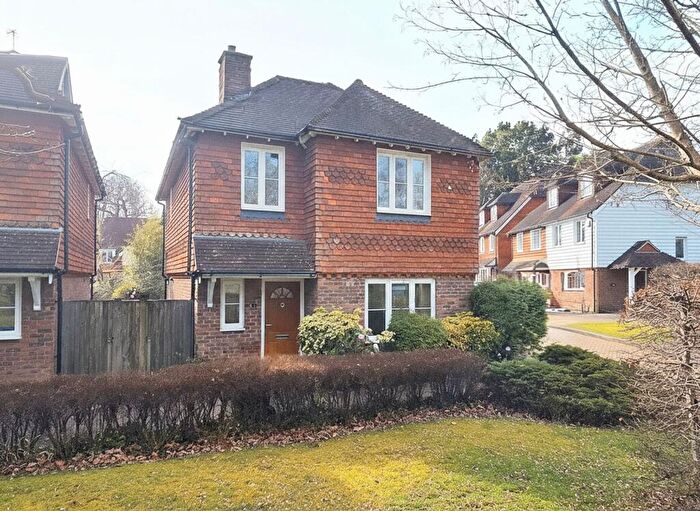 3 Bedroom Detached House For Sale In Tall Oaks, Lindfield, RH16