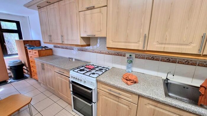 2 Bedroom Terraced House To Rent In Wren Path, West Thamesmead, London, SE28