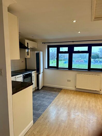 1 Bedroom Flat To Rent In Branton Close, Basingstoke, RG22