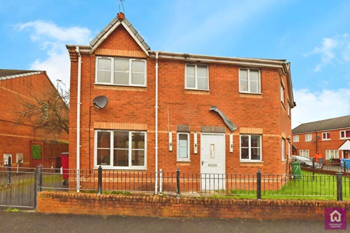 3 Bedroom Semi Detached House For Sale In Cascade Drive, Cheetwood, Manchester City Centre, M7