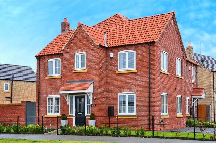 3 Bedroom Semi-Detached House For Sale In Broadley Way, Goole, DN14