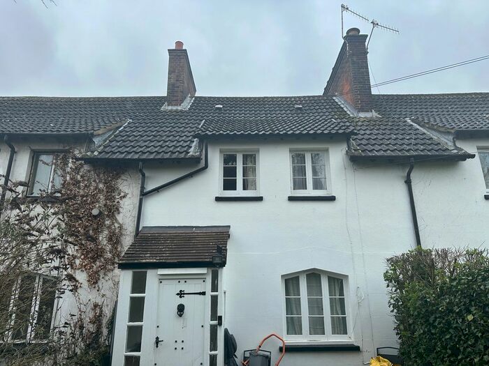 2 Bedroom Property To Rent In Ashford Road, Chartham, Canterbury, CT4