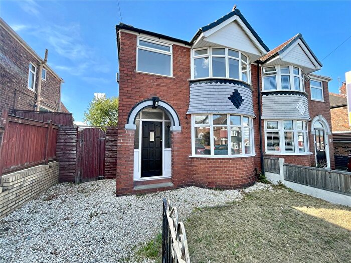 3 Bedroom Semi-Detached House For Sale In Hinton Road, Runcorn, Cheshire, WA7