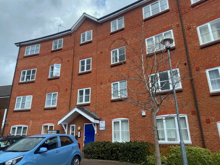 2 Bedroom Flat To Rent In Bedford, MK40