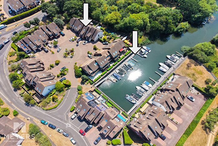 3 Bedroom Town House For Sale In The Meridians, Christchurch, BH23