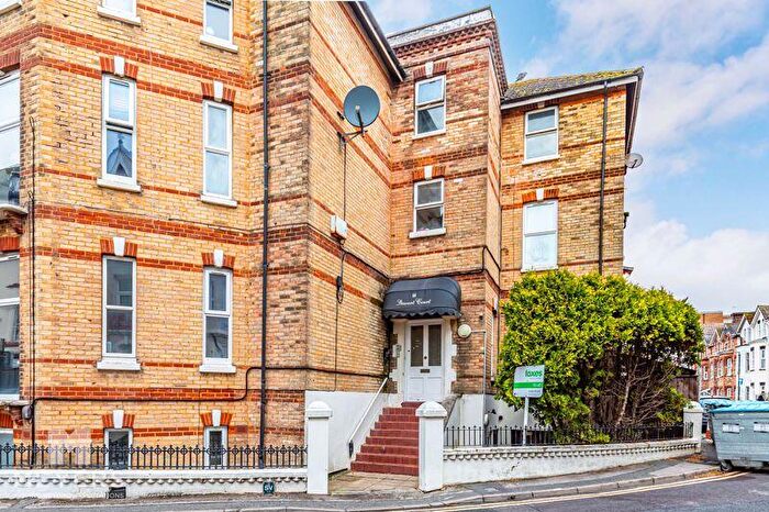 2 Bedroom Apartment To Rent In Stewart Court, St. Michaels Road, Bournemouth, BH2