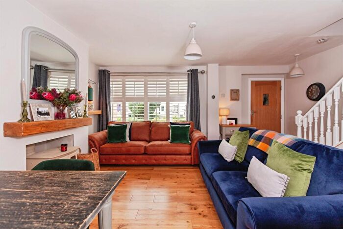 3 Bedroom Terraced House For Sale In Ringswell Gardens, Bath, BA1