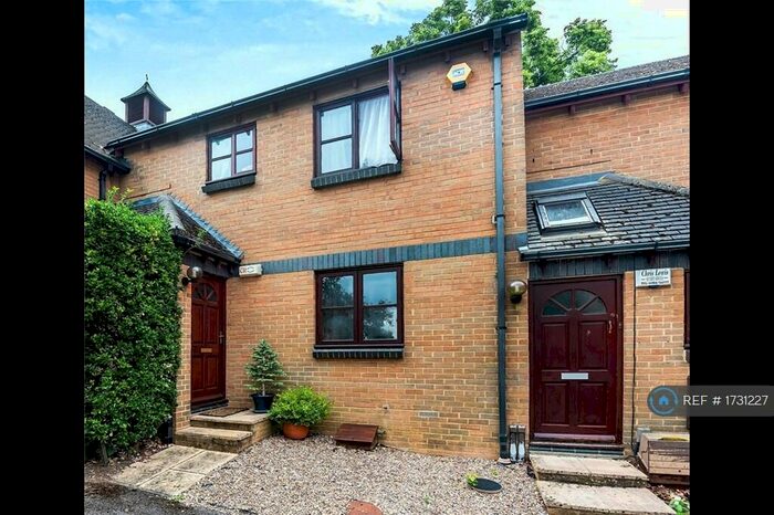 2 Bedroom Flat To Rent In Green Ridges, Oxford, OX3