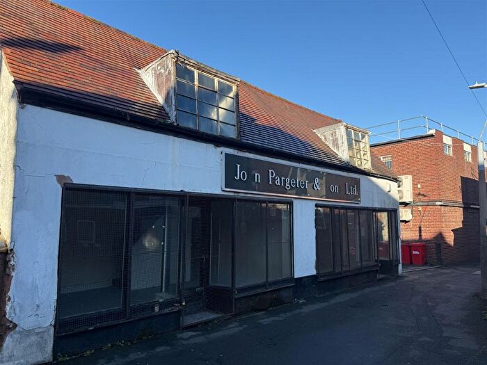 Detached House For Sale In High Street, Stourbridge, DY8