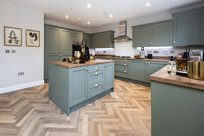 5 Bedroom Detached House For Sale In Whalley Old Road, Blackburn, BB1