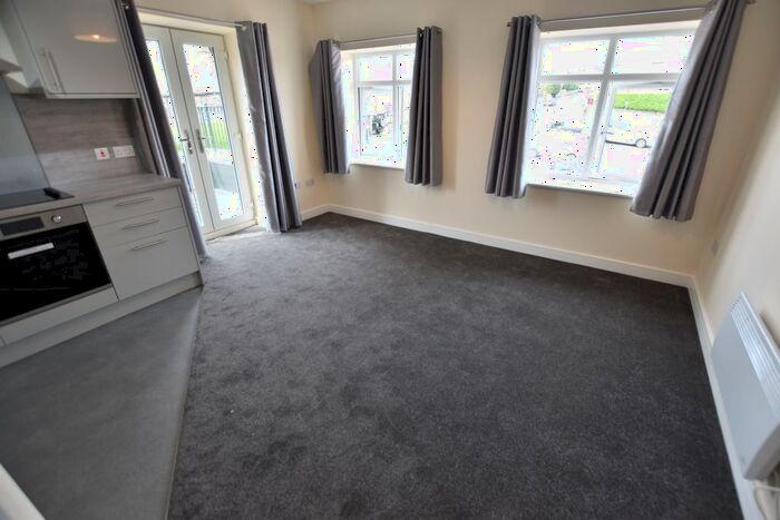 2 Bedroom Flat To Rent In Belmont Road, Bolton, BL1