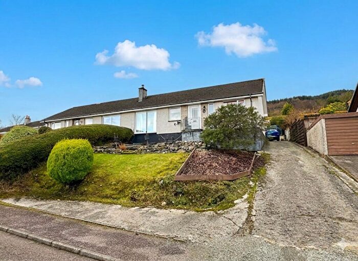 3 Bedroom Semi-Detached Bungalow For Sale In Kilduskland Drive, Ardrishaig, Lochgilphead, PA30