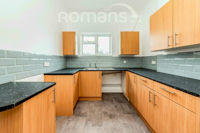 1 Bedroom Flat To Rent In Cove Road, GU14