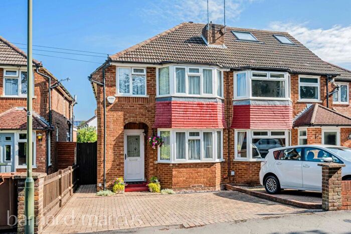 3 Bedroom Semi-Detached House For Sale In Brambletye Park Road, Redhill, RH1