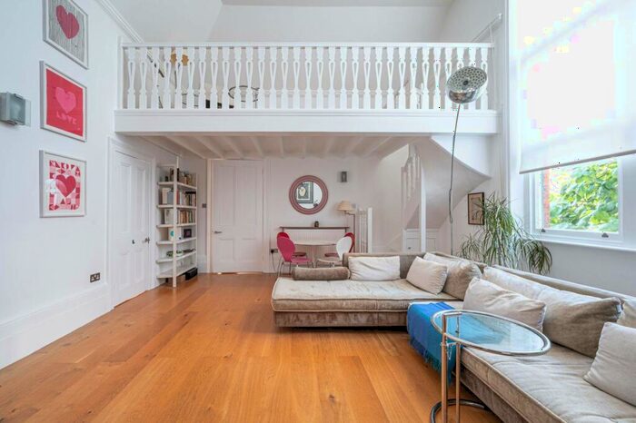 2 Bedroom Mews To Rent In Fitzroy Road, Primrose Hill, London, NW1