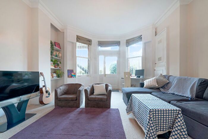 1 Bedroom Flat For Sale In Sutherland Avenue, London, W9