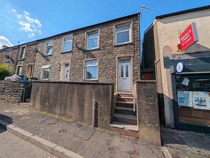 3 Bedroom End Of Terrace House For Sale In High Street, Mountain Ash, CF45
