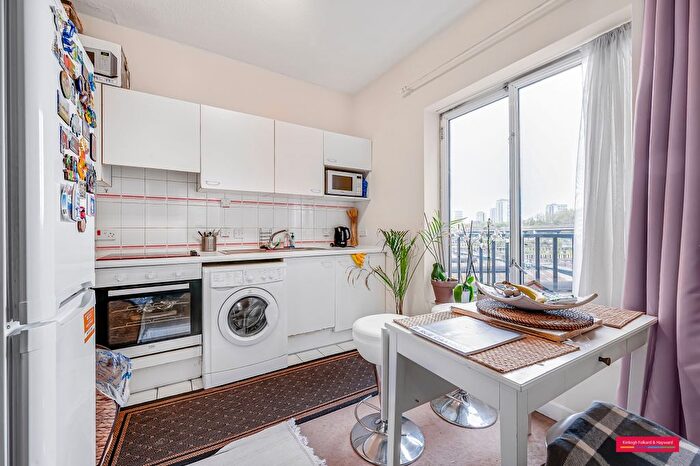 Studio To Rent In Orsett Terrace, Bayswater, London, W2