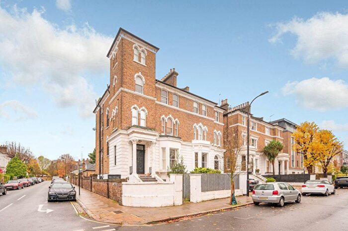 1 Bedroom Flat To Rent In Priory Road, South Hampstead, London, NW6