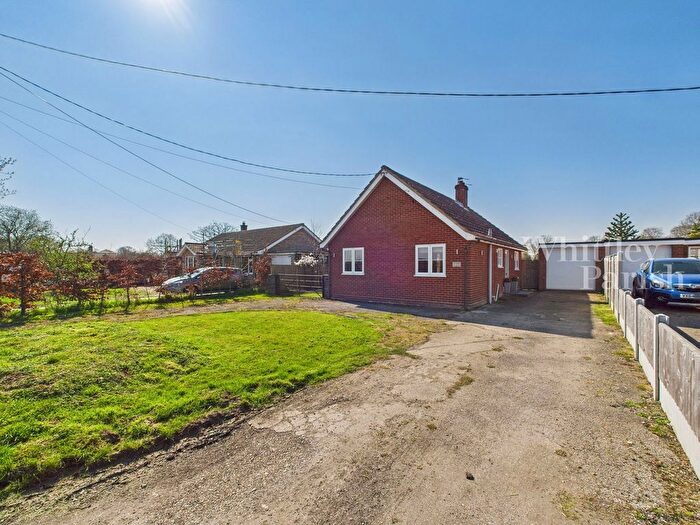 2 Bedroom Bungalow For Sale In Norwich Road, Denton, Harleston, IP20