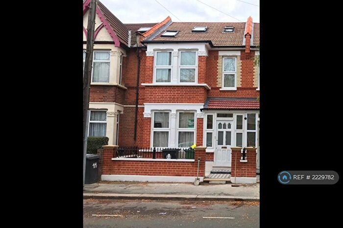 5 Bedroom Terraced House To Rent In Walthamstow, London, E17