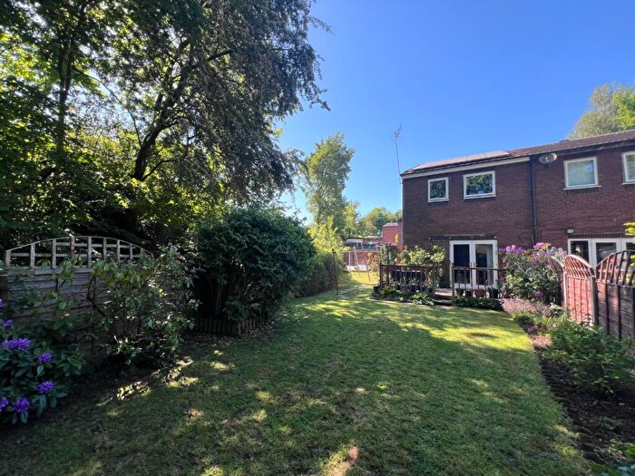 3 Bedroom End Of Terrace House For Sale In Underhill, Romiley, Stockport, Cheshire, SK6