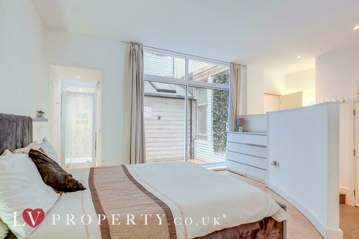 1 Bedroom Apartment To Rent In Sun House, Bennetts Hill, B2