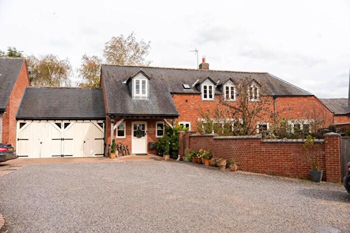 3 Bedroom Detached House For Sale In The Stables, Coombes Yard, Sibbertoft, LE16