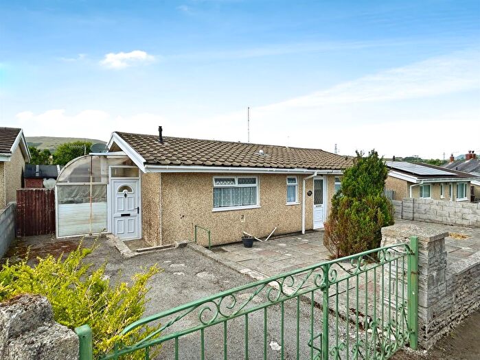 2 Bedroom Detached Bungalow For Sale In Nant Y Mynydd, Seven Sisters, Neath, SA10