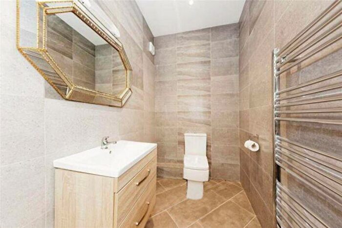 1 Bedroom Flat For Sale In Beach Road, Westgate-On-Sea, CT8