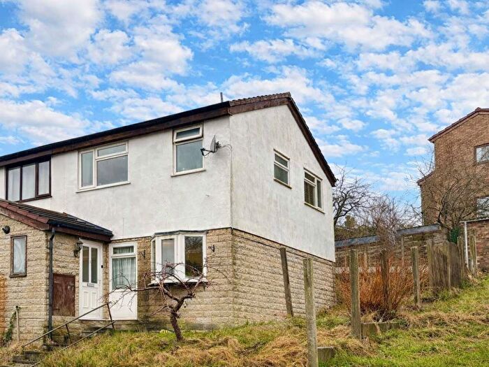 2 Bedroom Mews For Sale In Fernilee Close, New Mills, High Peak, SK22