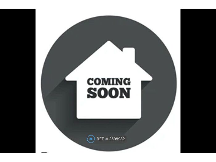 2 Bedroom Maisonette To Rent In Oak Tree Dell, London, NW9