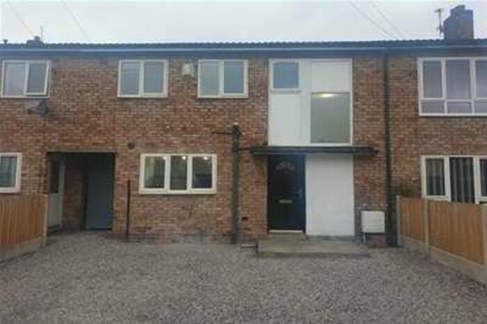 3 Bedroom Terraced House To Rent In Naburn Close, Brinnington, SK5