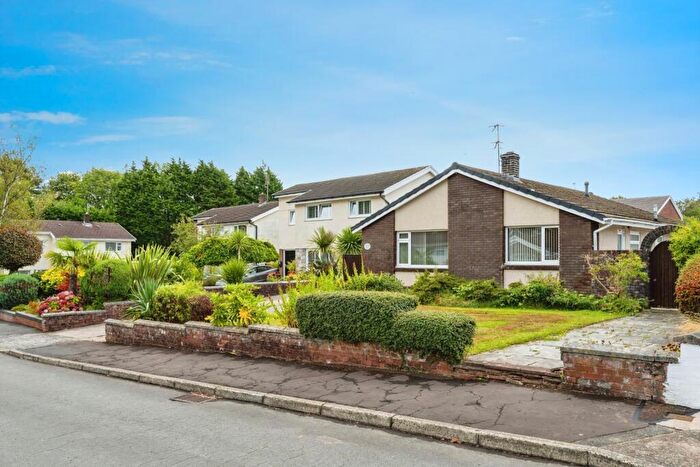 3 Bedroom Bungalow For Sale In Clos Cilfwnwr, Penllergaer, West Glamorgan, SA4