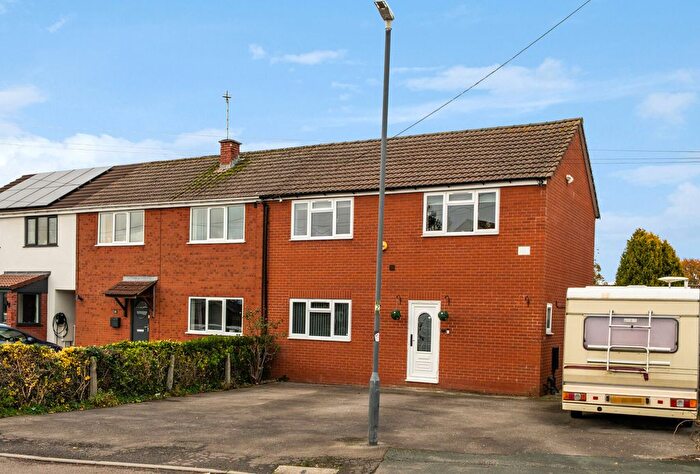 3 Bedroom Semi Detached House For Sale In Homefield Road, Pucklechurch, Bristol, Gloucestershire, BS16