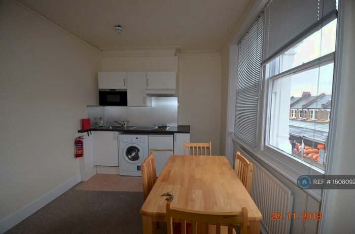 Studio To Rent In Fortess Road, Tufnell Park London, NW5