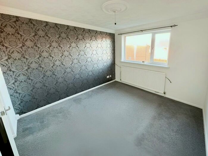 2 Bedroom Apartment To Rent In Fleming Way, Flanderwell, Rotherham, South Yorkshire, S66