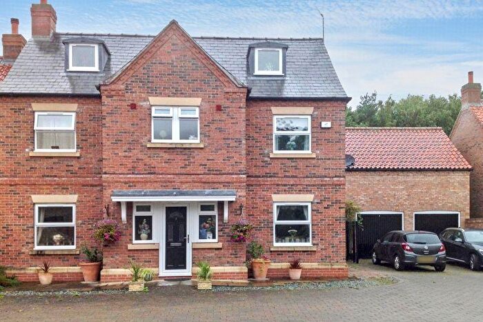 5 Bedroom Detached House For Sale In Hawthorn Corner, Aubourn, Lincoln, LN5