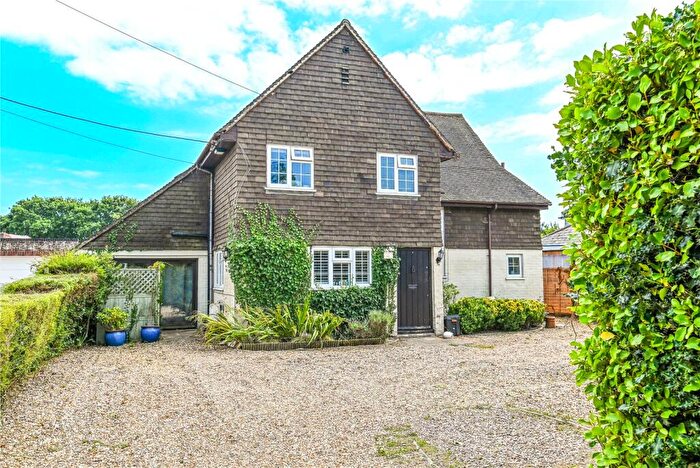 5 Bedroom Detached House For Sale In Barton Court Road, New Milton, Hampshire, BH25