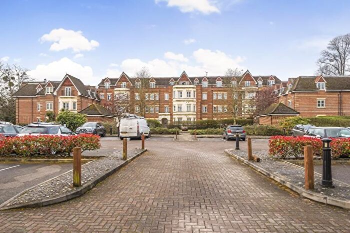 1 Bedroom Flat To Rent In The Cloisters, London Road, Burpham, GU1