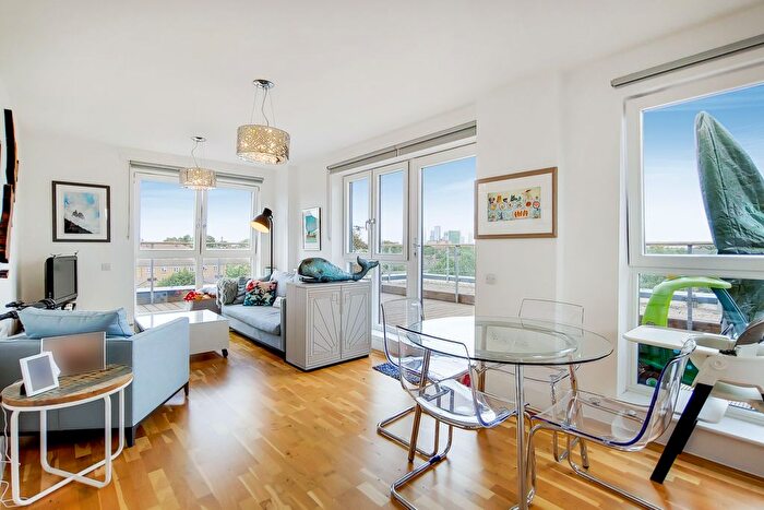 2 Bedroom Flat To Rent In Coopers Road, London, SE1