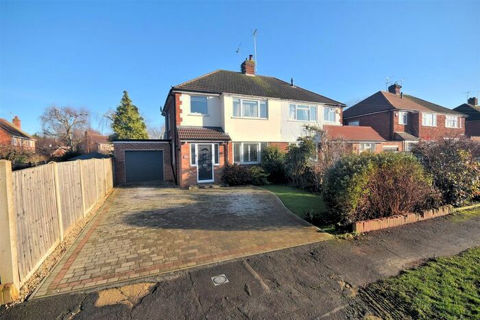 3 Bedroom Semi-Detached House To Rent In Grenville Avenue, Wendover, Aylesbury, HP22