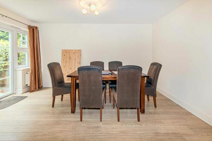 4 Bedroom Terraced House To Rent In Oakington Close, Sunbury-On-Thames, TW16