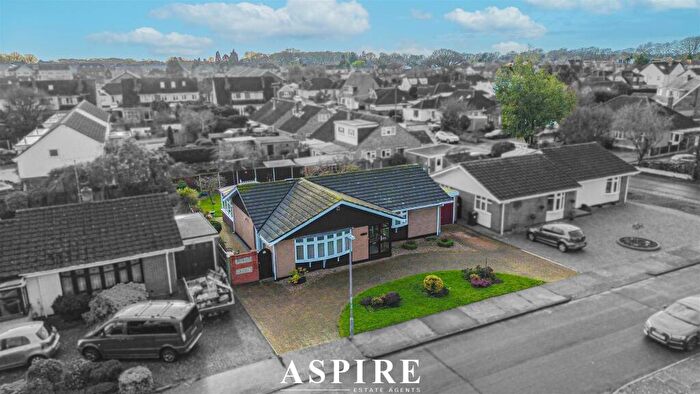 2 Bedroom Detached Bungalow For Sale In Princes Avenue, Benfleet, SS7