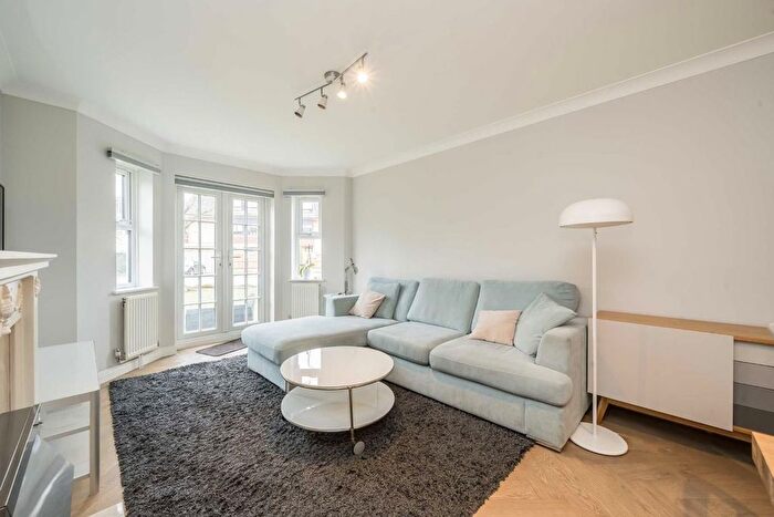 2 Bedroom Flat To Rent In Stamford Brook Avenue, Stamford Brook, W6