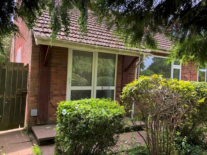2 Bedroom Semi-Detached Bungalow To Rent In Malt Mill Close, Kilsby, Rugby, CV23