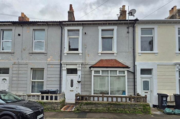 2 Bedroom Flat For Sale In Alma Street, Weston-Super-Mare, BS23