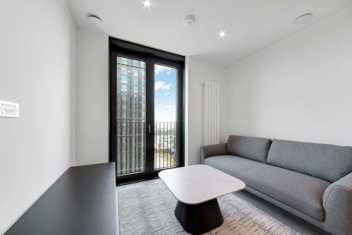 1 Bedroom Flat To Rent In Menara Point, Twelve Trees Par, London, E16