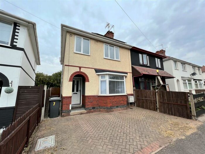 3 Bedroom Terraced House To Rent In Hollystitches Road, Nuneaton, CV10