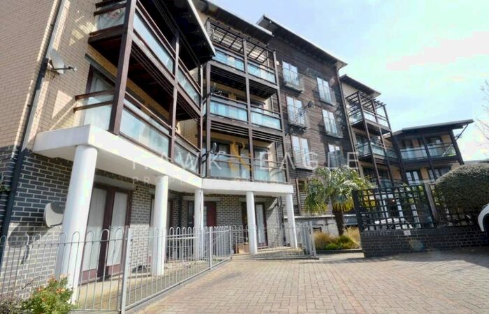 4 Bedroom Flat To Rent In Ashton Street, London E14